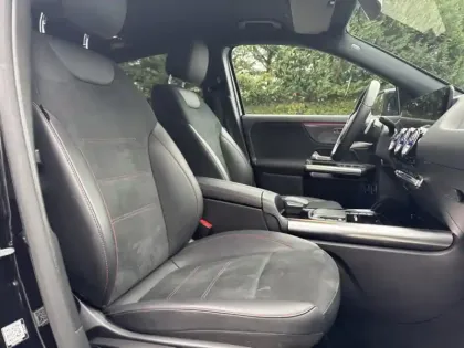 Photo 17 Mercedes GLA 250 e AMG Line