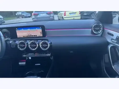 Photo 9 Mercedes CLA  250 e Coupé AMG Line