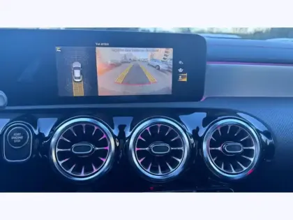 Photo 14 Mercedes CLA  250 e Coupé AMG Line