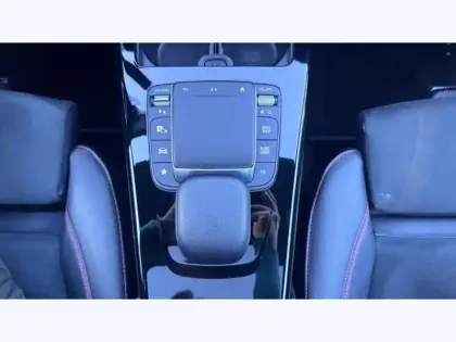 Photo 26 Mercedes CLA  250 e Coupé AMG Line