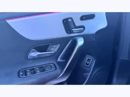 Photo 28 Mercedes CLA  250 e Coupé AMG Line