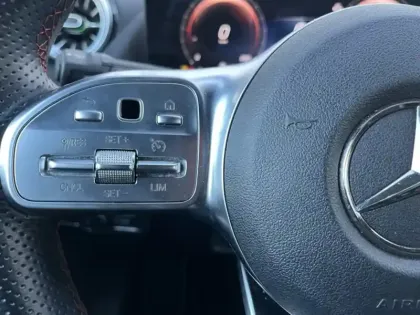 Photo 9 Mercedes GLA 200 d AMG Line