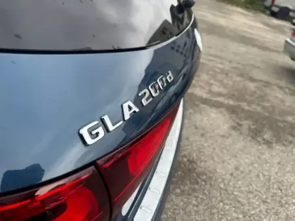 Photo 5 Mercedes GLA 200 d AMG Line