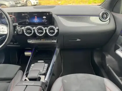 Photo 31 Mercedes GLA 200 d AMG Line