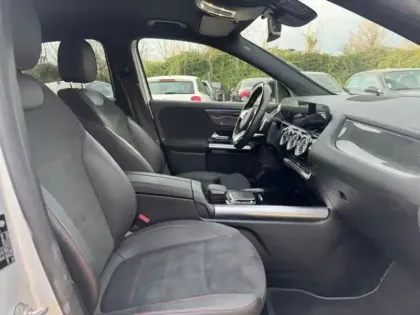 Photo 20 Mercedes GLA 200 d AMG Line