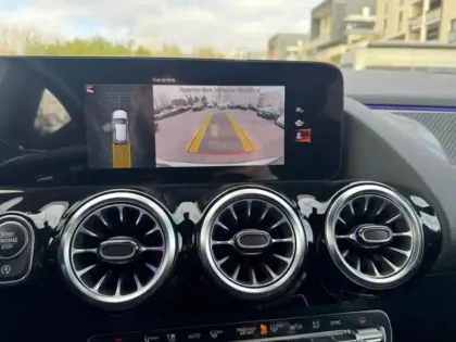 Photo 10 Mercedes GLA 200 d AMG Line