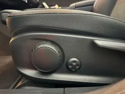 Photo 19 Mercedes Classe A 250 e Hybrid EQ AMG Line