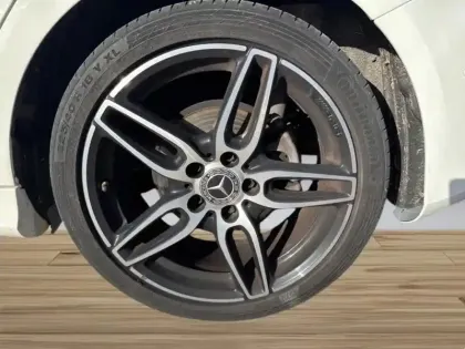 Photo 8 Mercedes Classe B B 200 d Fascination