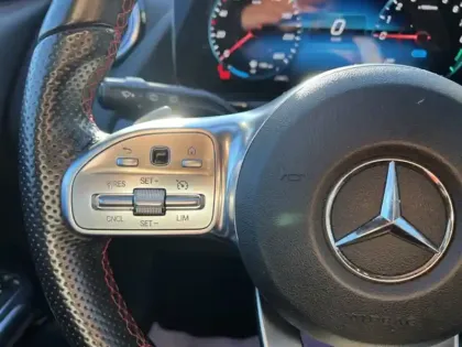 Photo 11 Mercedes GLA 250 e AMG Line