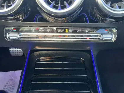 Photo 16 Mercedes GLA 250 e AMG Line