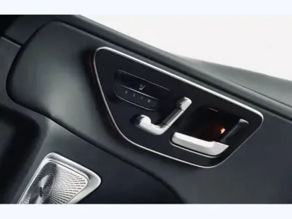 Photo 26 Mercedes Classe C Gén. V (S206) Ph1 AMG S 5