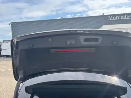 Photo 18 Mercedes Classe C  300 e Berline AMG Lin