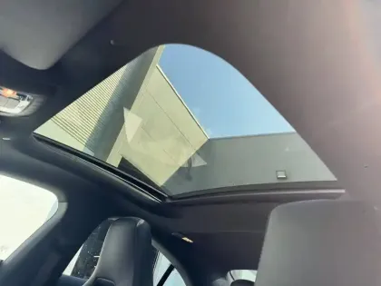 Photo 7 Mercedes CLA  250 e Coupé AMG Line