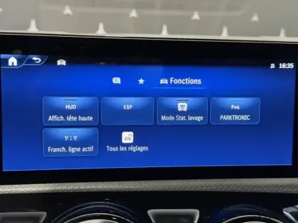 Photo 18 Mercedes Classe A 200 d AMG Line