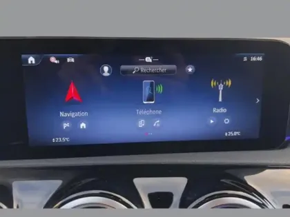 Photo 7 Mercedes Classe A 200 d AMG Line