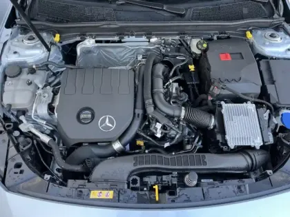 Photo 8 Mercedes Classe A 200 AMG Line