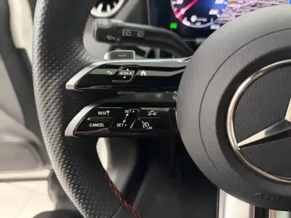 Photo 17 Mercedes GLA 250 e AMG Line