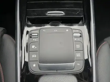 Photo 9 Mercedes GLA 250 e AMG Line