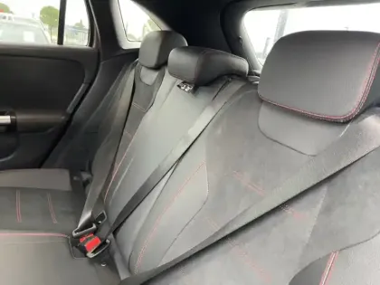 Photo 10 Mercedes GLA 250 e AMG Line