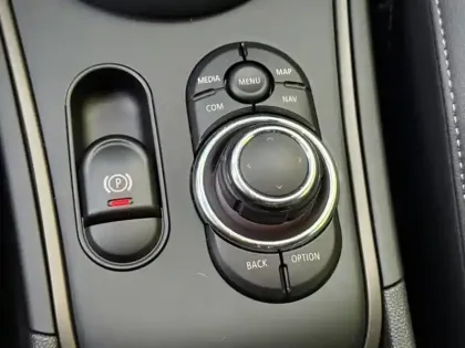 Photo 17 Mini Countryman Gén. II (F60) Ph2 Edition Premium 5