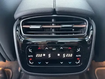 Photo 13 Mercedes Classe E AMG LINE 350 292 ch