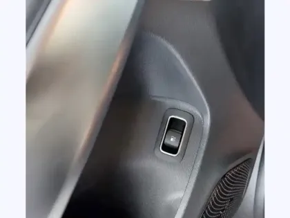 Photo 22 Mercedes Classe A Gén. IV (W177) Ph2 AMG Line 5