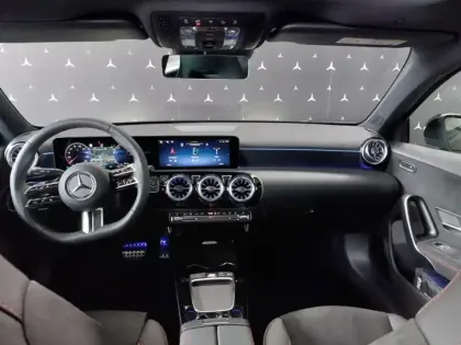 Photo 10 Mercedes Classe A 250 e Hybrid EQ AMG Line