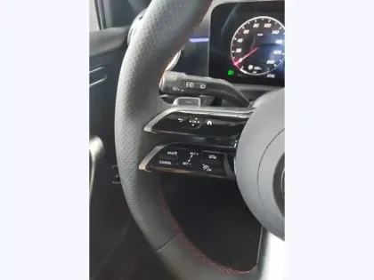 Photo 26 Mercedes Classe A Gén. IV (W177) Ph2 AMG Line 5