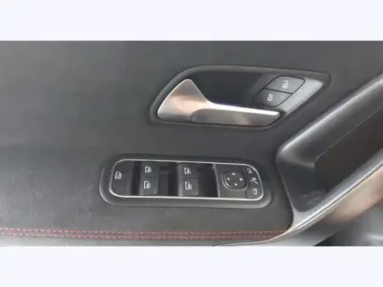 Photo 21 Mercedes Classe A Gén. IV (W177) Ph2 AMG Line 5