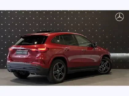 Photo 9 Mercedes GLA 220 d 4MATIC AMG Line