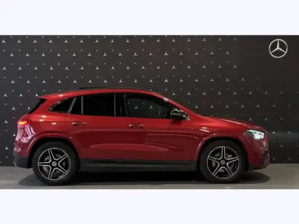 Photo 12 Mercedes GLA 220 d 4MATIC AMG Line