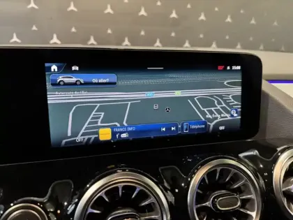 Photo 21 Mercedes GLA 220 d 4MATIC AMG Line