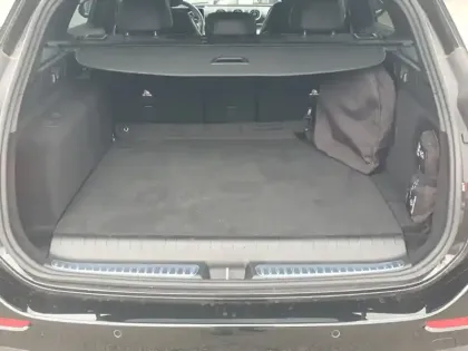 Photo 30 Mercedes Classe C Gén. V (S206) Ph1 AMG Line 5