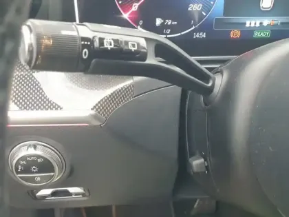 Photo 18 Mercedes Classe C  300 e Break AMG line