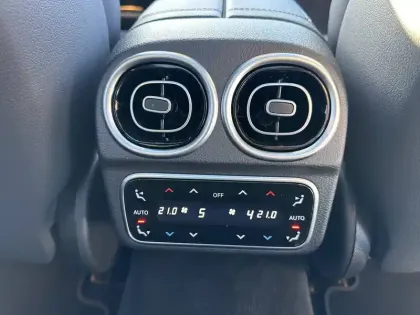 Photo 23 Mercedes Classe C Gén. V (S206) Ph1 AMG Line 5