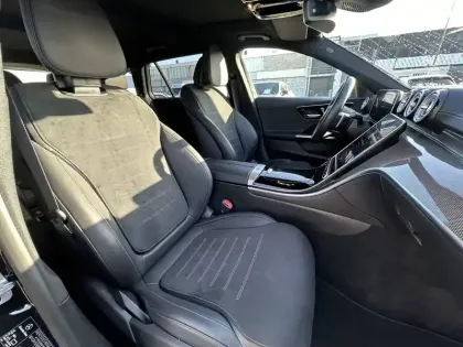 Photo 28 Mercedes Classe C Gén. V (S206) Ph1 AMG Line 5