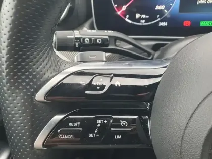 Photo 32 Mercedes Classe C Gén. V (S206) Ph1 AMG Line 5