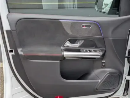 Photo 15 Mercedes Classe B 200 