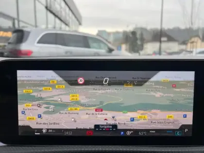 Photo 18 Mercedes Classe A A 180 Berline AMG Line