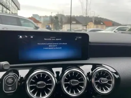 Photo 21 Mercedes Classe A A 180 Berline AMG Line