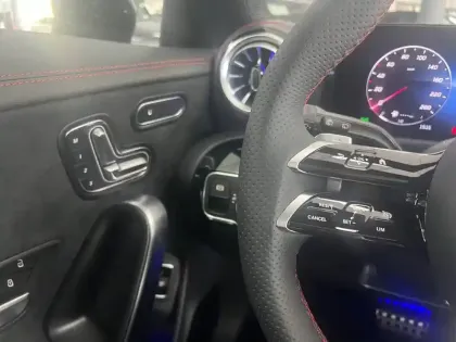 Photo 12 Mercedes CLA  200 d Shooting Brake AMG L