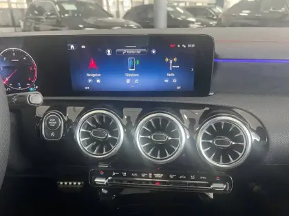 Photo 14 Mercedes CLA  200 d Shooting Brake AMG L