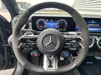 Photo 17 Mercedes Classe A AMG 45 S 4MATIC+