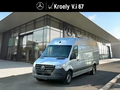 Photo 37 Mercedes Sprinter e 420 Fourgon Long 113