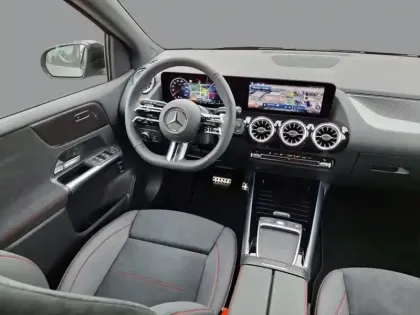 Photo 10 Mercedes Classe B 200 d AMG Line