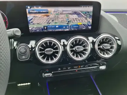 Photo 17 Mercedes Classe B 200 d AMG Line