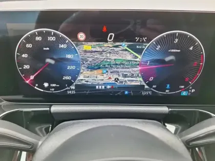 Photo 16 Mercedes Classe B 200 d AMG Line