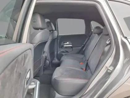 Photo 22 Mercedes Classe B Gén. III (W247) Ph2 AMG Line 5