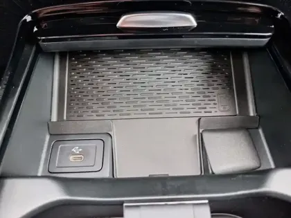 Photo 11 Mercedes Classe B 200 d AMG Line