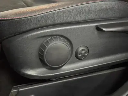 Photo 19 Mercedes GLA 250 e AMG Line